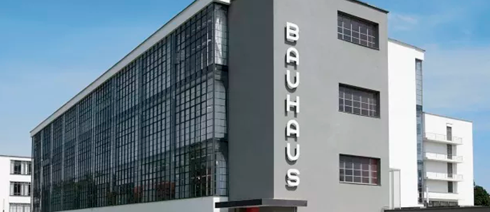 Escola Bauhaus com arquitetura moderna